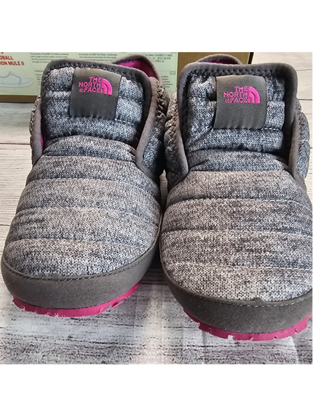 NWT North Face sz 8 Women's thermoball traction mule II, grey/pink camp slippers - Picture 5 of 7